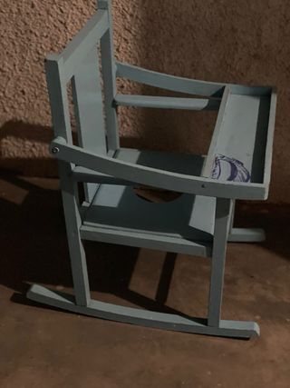 Silla mecedora infantil vintage azul