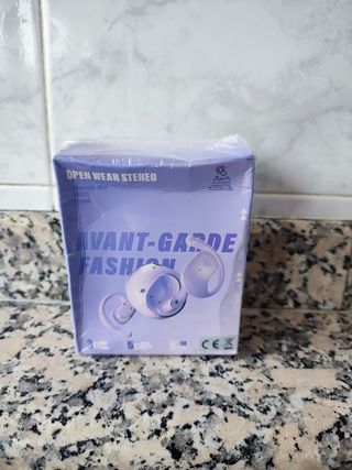 Auriculares inalámbricos E65 Morado