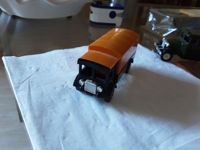 Camión Dunlop Tyres Corgi