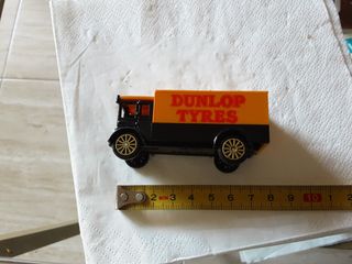 Camión Dunlop Tyres Corgi