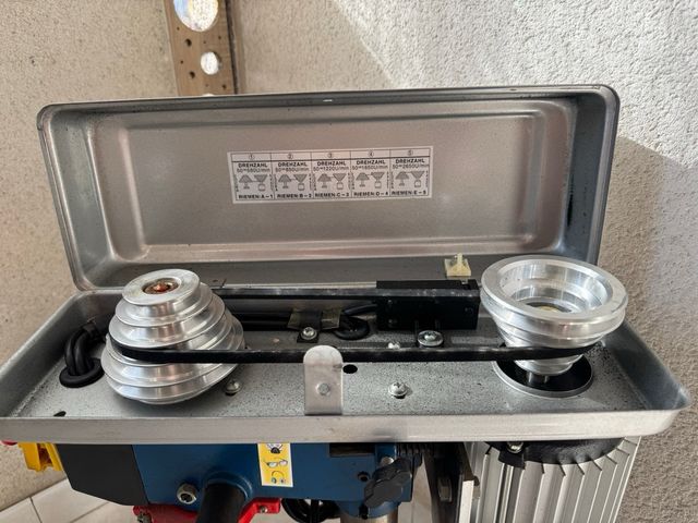 Taladro columna FOX F12-921A - 350W