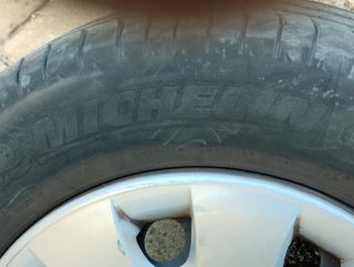4 Llantas VW con neumáticos Michelin
