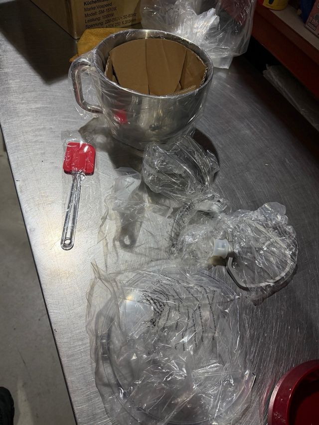 Sbattitore con impastatrice 1.000W e 4,8L