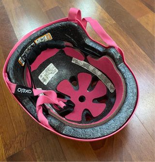 Monopatín infantil rosa + casco