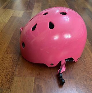 Monopatín infantil rosa + casco