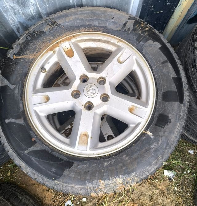 Llantas Dodge Nitro 17" usadas