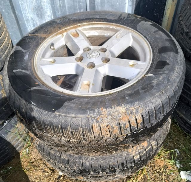 Llantas Dodge Nitro 17" usadas