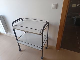 Mesita auxiliar 2 niveles - blanca y negra