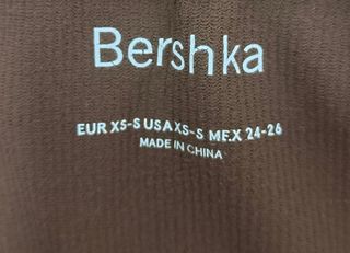 Top marrón Bershka - Tirantes