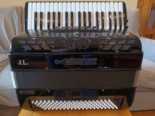 Acordeón BUGARI.
Convertor. Sistema piano.