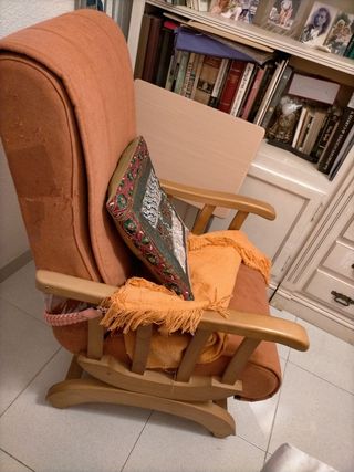 Butaca mecedora madera, naranja
