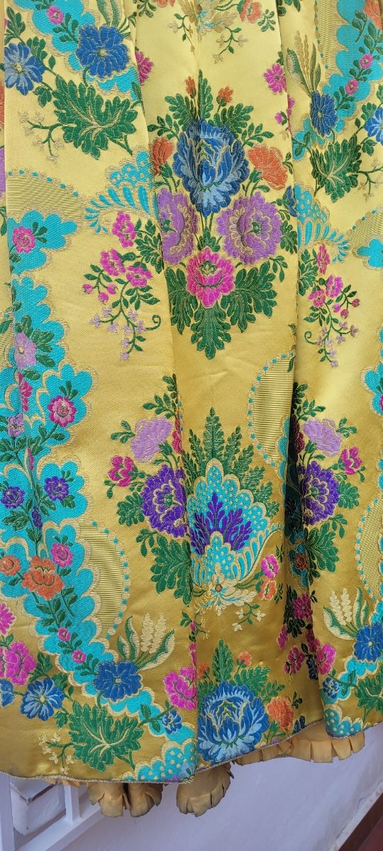 Traje Fallera: multicolor, amarillo