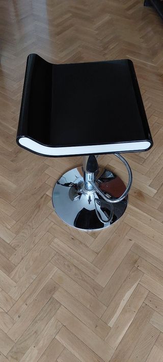 Taburete negro acero cocina
