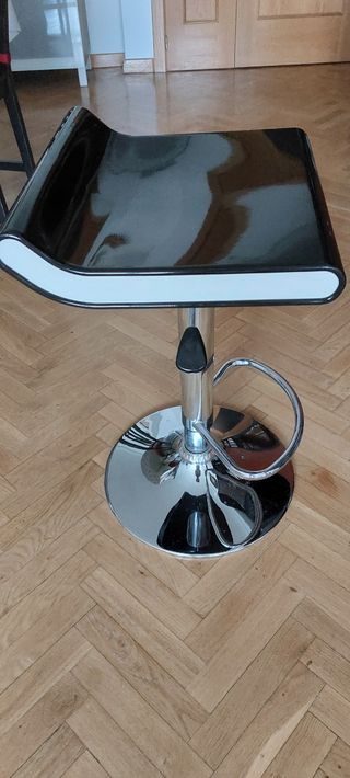 Taburete negro acero cocina