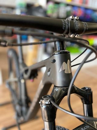 MMR Kenta 70 2024 Negro