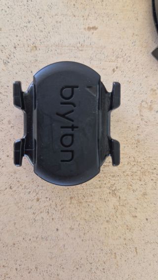 Bryton Rider 450 con sensor de cadencia, FC