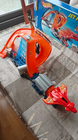 Pista Jet Port Hot Wheels
