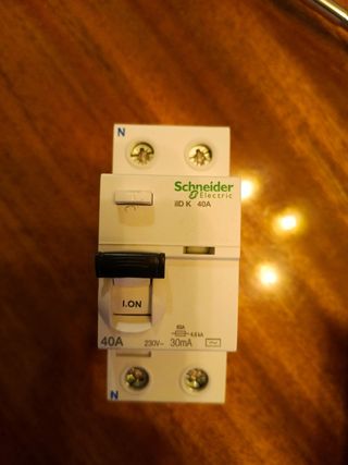 Interruptor Diferencial Schneider 2 x 40A en 30 mA