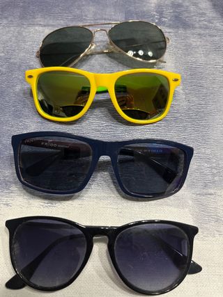 4 Gafas sol - Variadas