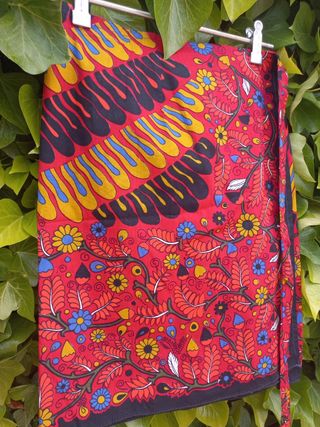 Pareo rojo estampado talla S