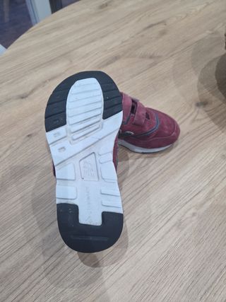 Zapatillas New Balance 997 niño - granates