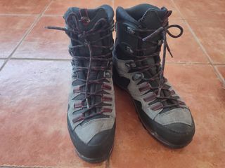 Botas Mammut Monolith GTX