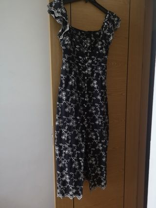 Vestido Zara bordado negro - Talla S