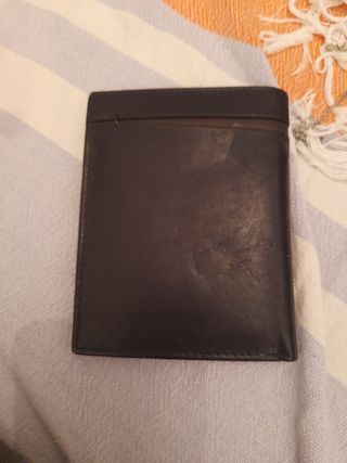 Cartera de cuero negra