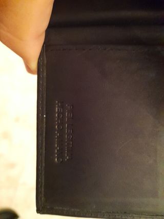 Cartera de cuero negra