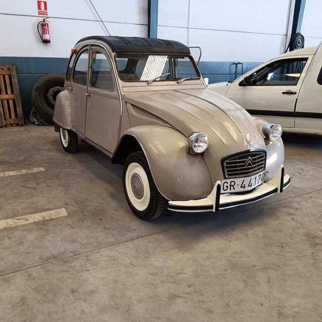Citroen 2CV clásico