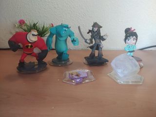Juego Infinity + amiibos + base de porta