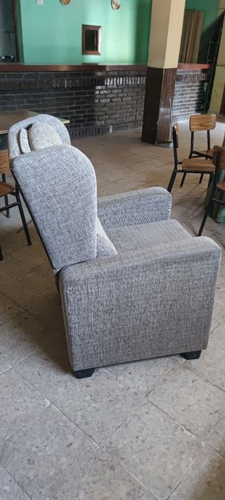 Sillón reclinable gris