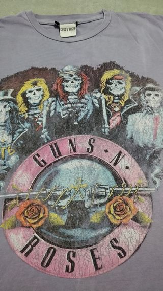 Camiseta Guns N' Roses - Morada