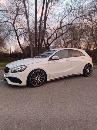 Mercedes-Benz Clase A 200 amg(Cambio)