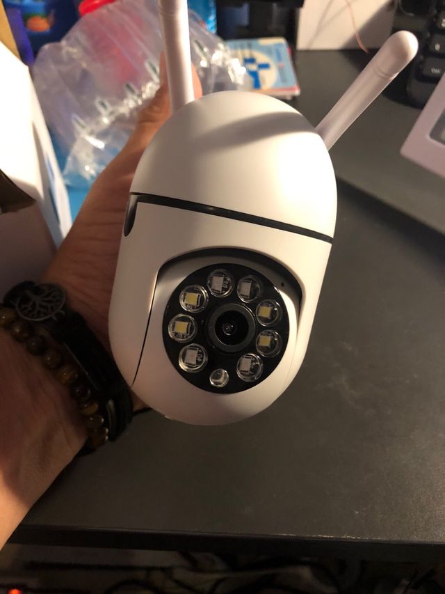 Telecamera di sorveglianza intelligente con wifi.