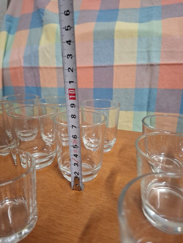 18 bicchierini da liquore in vetro