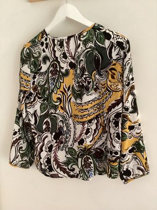 Blusa Zara estampada multicolor