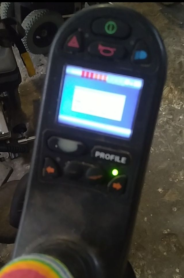 Dos Sillas De Ruedas Eléctrica