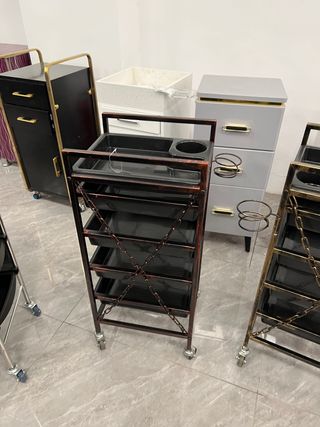 Carritos de peluquería y Barberi vintage