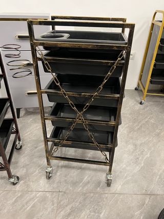 Carritos de peluquería y Barberi vintage