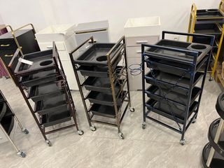 Carritos de peluquería y Barberi vintage