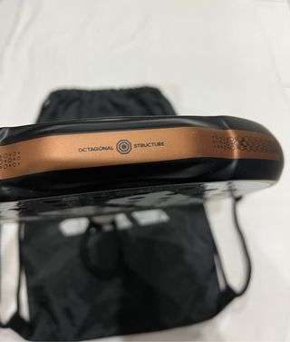 Pala Adidas Metalbone Carbon 2023.