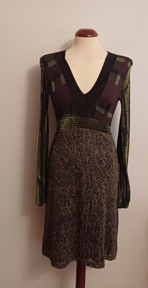 Vestido terciopelo verde oliva y negro