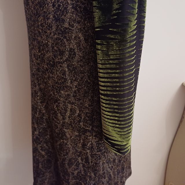 Vestido terciopelo verde oliva y negro