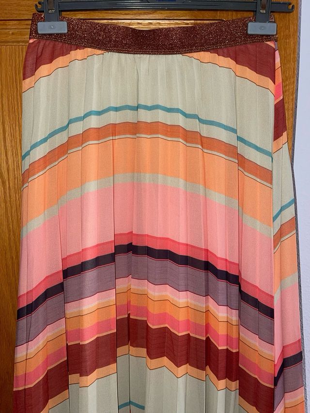 Faldas plisada multicolor 10€ c/una
