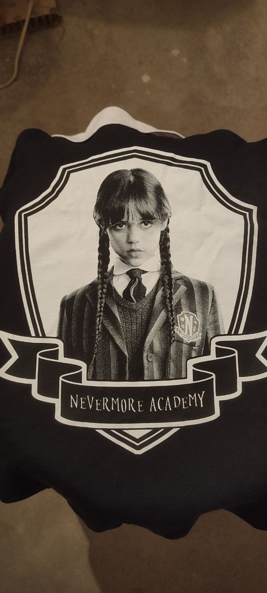 Camisola Wednesday Zara 8-9 anos