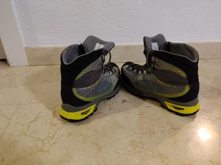 Botas de montaña de La Sportiva de mujer