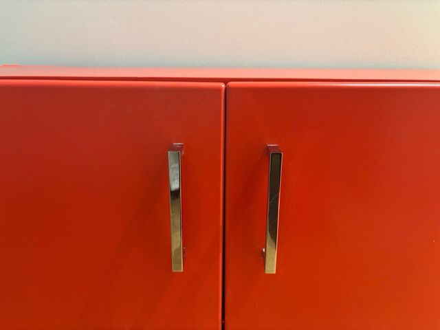 Mueble baño naranja 2 puertas y ruedas 