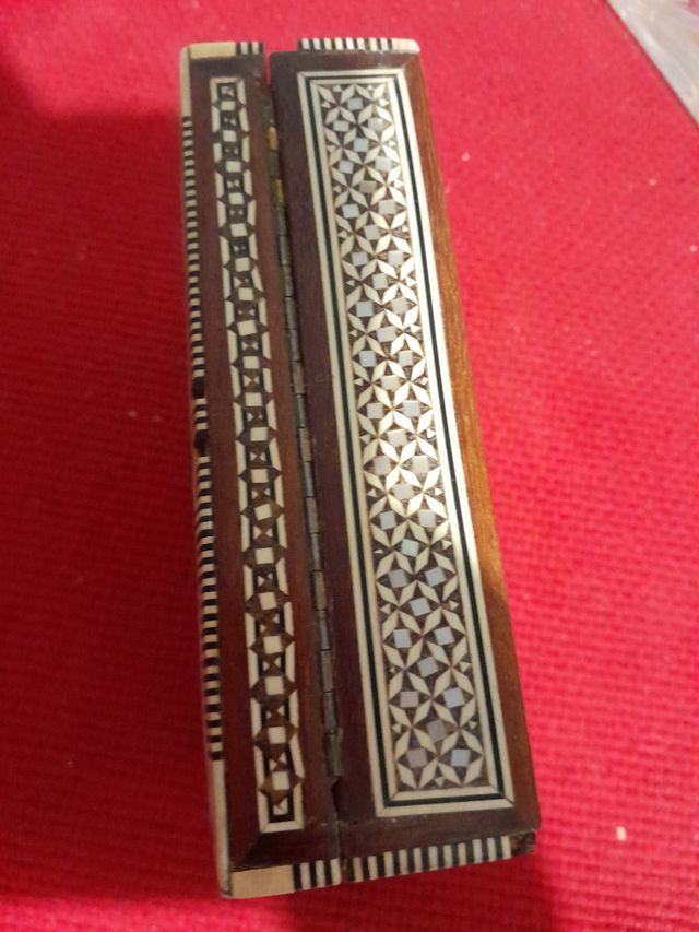 Scatola intarsio legno