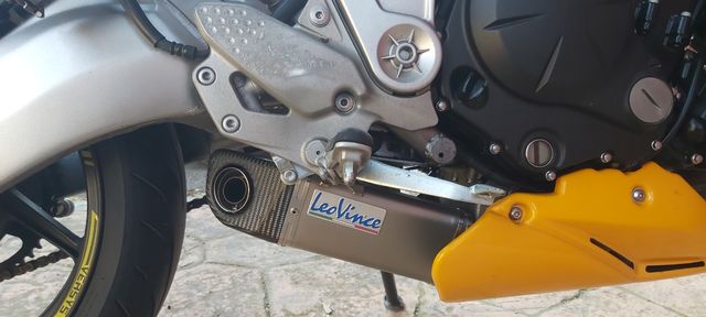 LeoVince Kawasaki Versys 650 y ER-6.